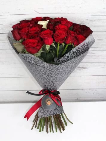 Красное в белом